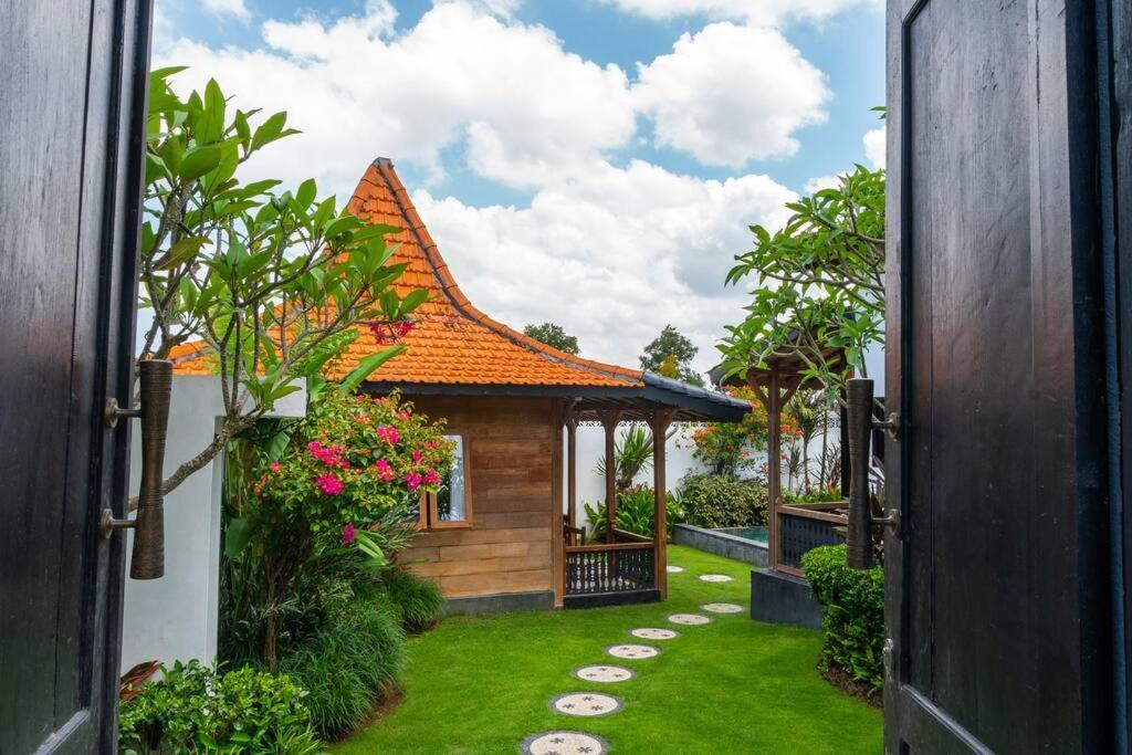 Berawa Canggu Stylish Joglo 3 Bedrooms Private Villa With Private Pool Bagian luar foto