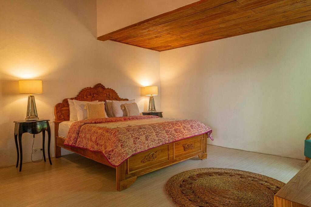 Berawa Canggu Stylish Joglo 3 Bedrooms Private Villa With Private Pool Bagian luar foto